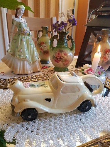Vintage tea pot car - a, model