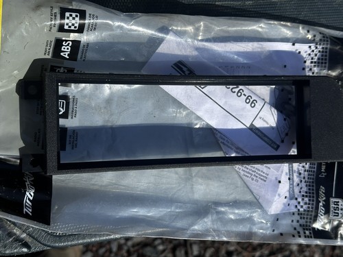Volvo 240 radio mounting - 86-93,