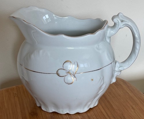 Bishop stonier white - jug,