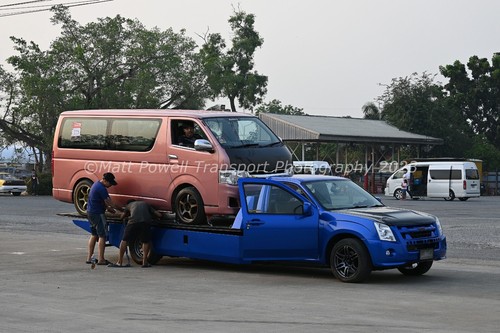 Truck photo 12x8 isuzu - photo, max