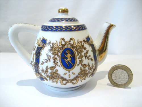 Porcelain art miniature - art',