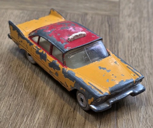 Dinky toys plymouth - toys, taxi
