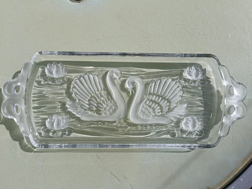 Vintage frosted glass swan - vintage,
