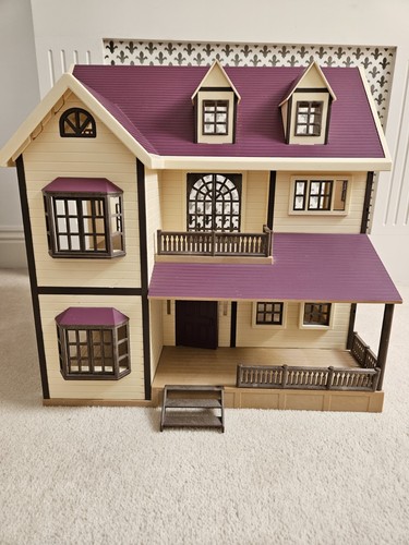 Sylvanian families oakwood - sylvanian,