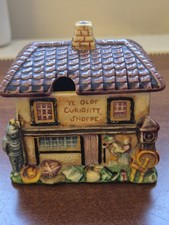 LARGE VINTAGE MARUTOMOWARE YE OLDE CURIOSITY SHOPPE PRESERVE/CONDIMENT JAR/POT