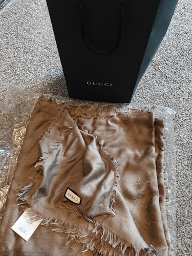 Gucci scarf