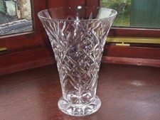 A Vintage Edinburgh Crystal Vase (Scotland) 8" Tall