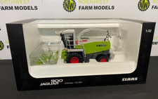 UNIVERSAL HOBBIES 1:32 SCALE CLAAS JAGUAR 900 "GREEN EYE" FORAGE HARVESTER