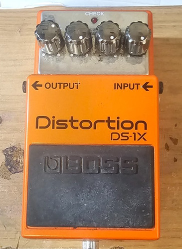 Boss distortion guitar - ds-1x,
