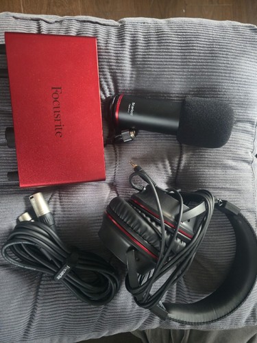 Focusrite scarlett 2i2 studio - focusrite,