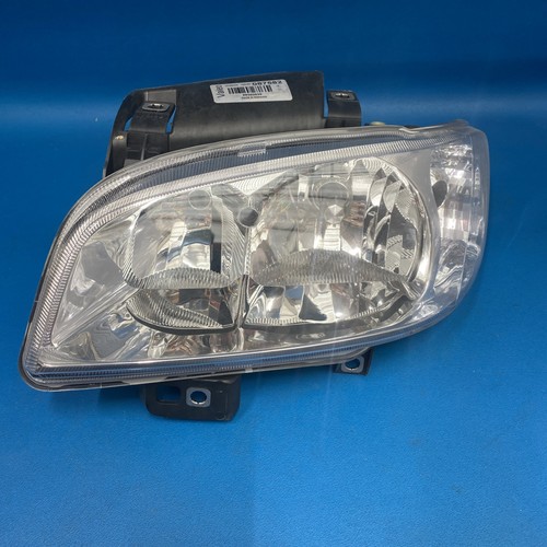 Valeo 087582 front headlight - 087582,