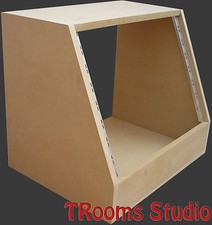 8u UNIT 19"  INCH ANGLED RACK