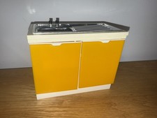 Sindy Yellow Eastham E-Line