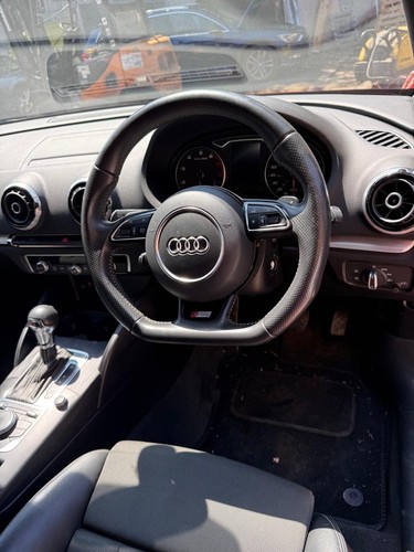 Audi line flat - audi, line,