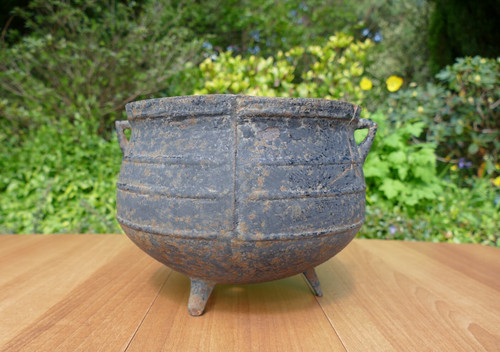 Antique cast iron cauldron - cauldron, 3