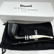Stanwell Black and White Style