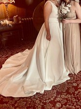 Wedding Dress 14-16 Ivory