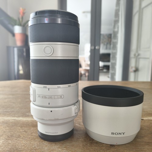 Sony 200mm 4 g oss - fe,