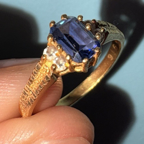 22ct yellow gold hallmarked - 22ct,