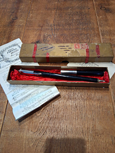 Vintage 1930s 1940s - vintage, metal