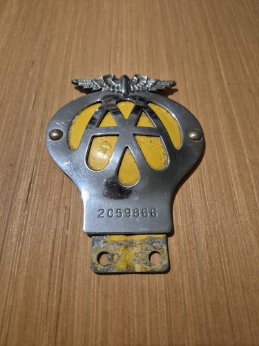 Vintage car grill badge - vintage, aa