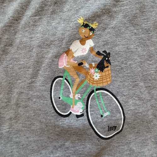 Lucy grey tshirt girl riding - grey,