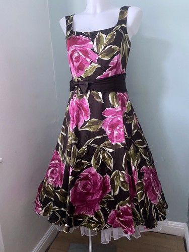Laura ashley 100 silk - 100%, dress
