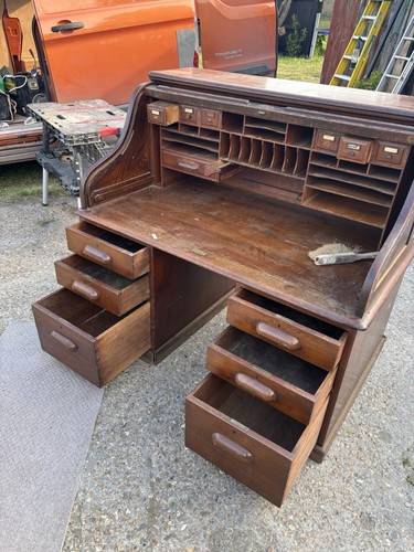 Vintage roll top desk - top,