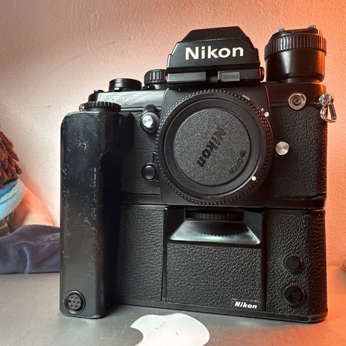 Nikon body and 4 motor - nikon,