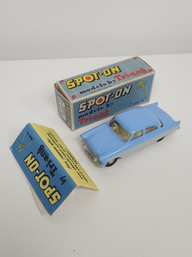 Vintage spot triang - vintage, on