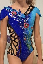 Gorgeous blue Red Detail