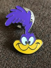 Stunning Iconic ROAD RUNNER Pin Badge Brooch Cycling Running Club Beep Beep!