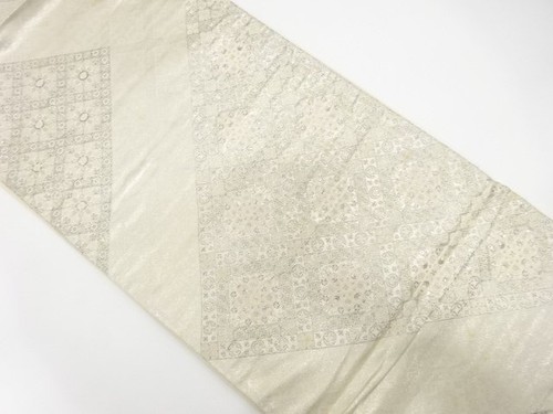7825729 japanese kimono - japanese,