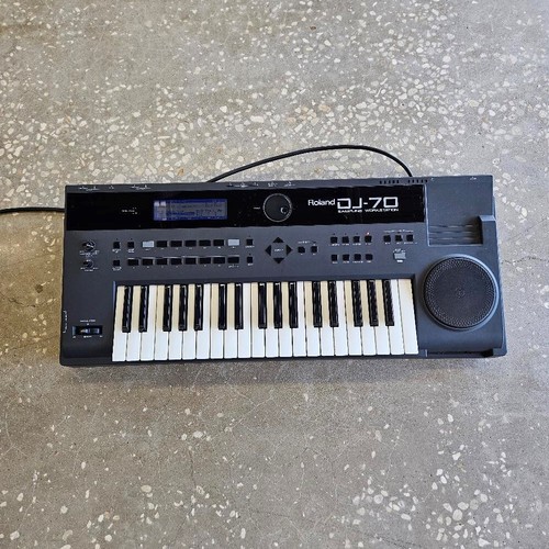 Roland vintage 90 s - roland, dj-70