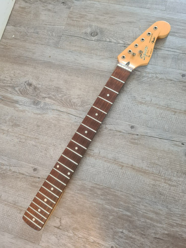 Squier fender stratocaster - squier,