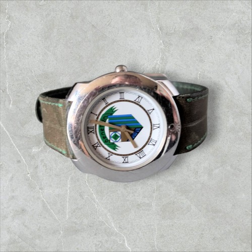 Benetton bulova unisex - by,
