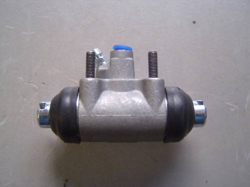 Rover 75 rear wheel - +,