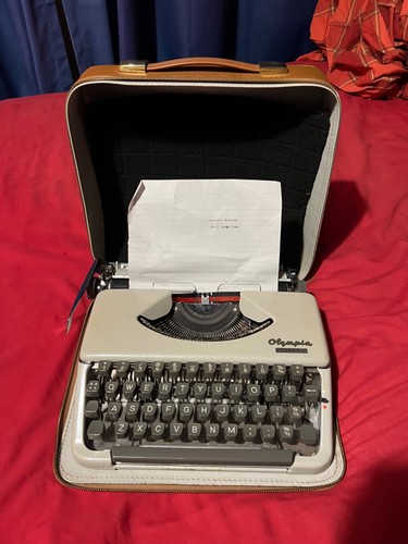 Rare vintage typewriter - rare,