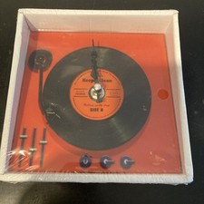 Vinyl Record Clock. New In Box Retro Style Approx 6”x6”