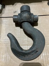 YALE HOISTS - 5 1/2” X  9 X 1 1/4” swivel hook