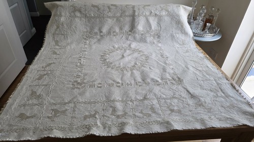 Vintage beige woodland - , animal