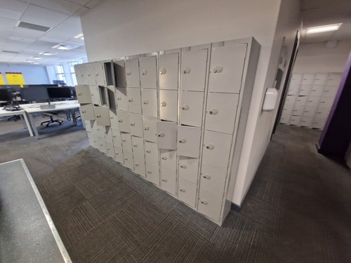 Elite tier grey lockers - 5,