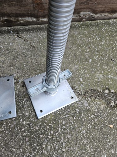 New 600mm adjustable scaffold - 600mm,