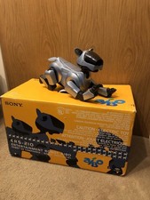 Sony Aibo ERS-210 silver blue