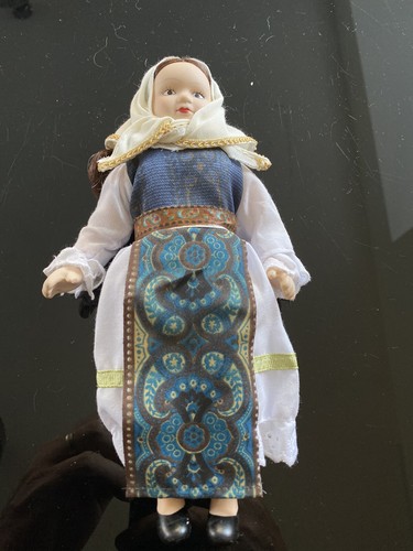 Ceramic dolls ethnic - , dresses