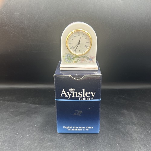 Aynsley wild tudor - tudor, bone