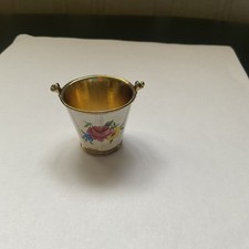 VINTAGE MINIATURE ENAMELED BUCKET WITH FLOWERS. NO BOX. AS SEEN IN PHOTOS