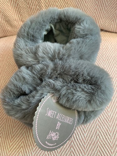 Bnwt black ginger faux - bnwt, fur