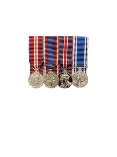 Court mounted miniature - mounted, medal