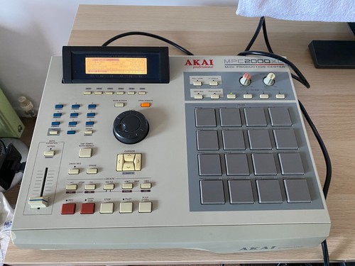 Akai mpc 2000xl - mpc, midi